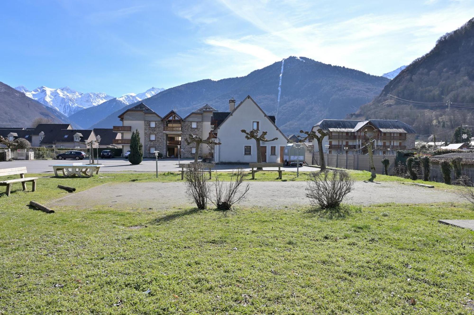 A 208 Pics D'Aran Lägenhet Bagnères-de-Luchon Exteriör bild